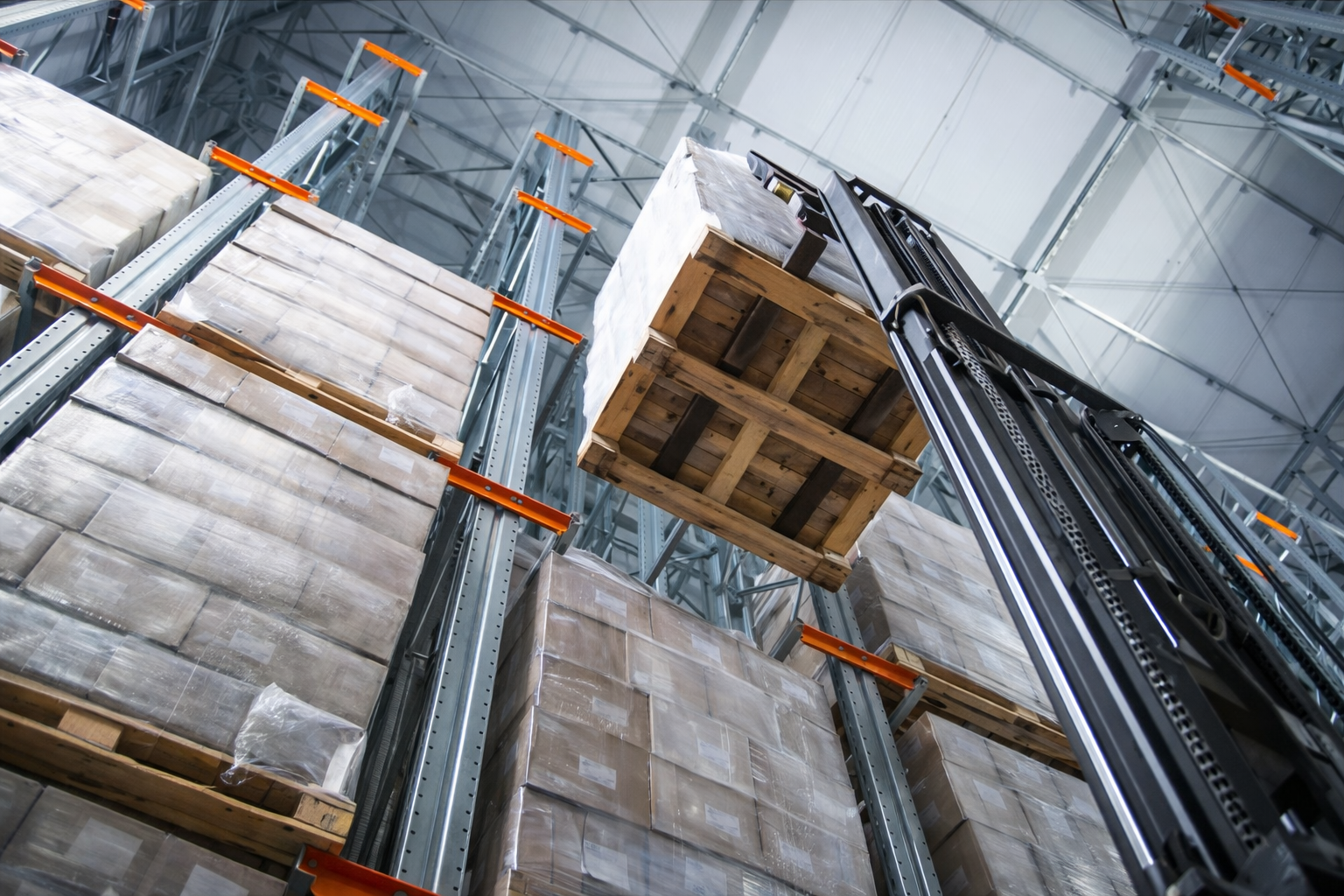 Sistema Drive In – Armazenagem de Alta Densidade e Otimização de Espaço